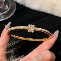 1PC Titanium Steel Stainless Steel Inlaid Zircon Gold Plated Bracelet, Classic and Simple Style, Suitable for Women's Daily Wear 4