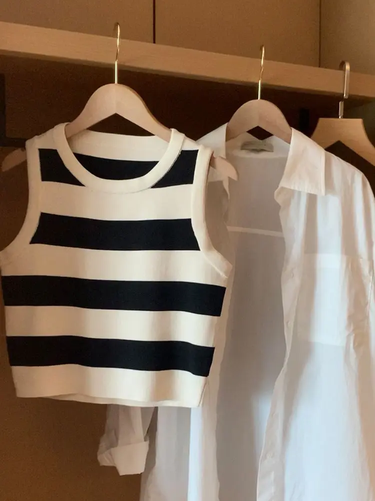 Korean Version Vintage Sweet Hot Girl Short Knitted Striped Camisole Women\'s Summer Outer Wear Pure Desire Chic Sleeveless Top