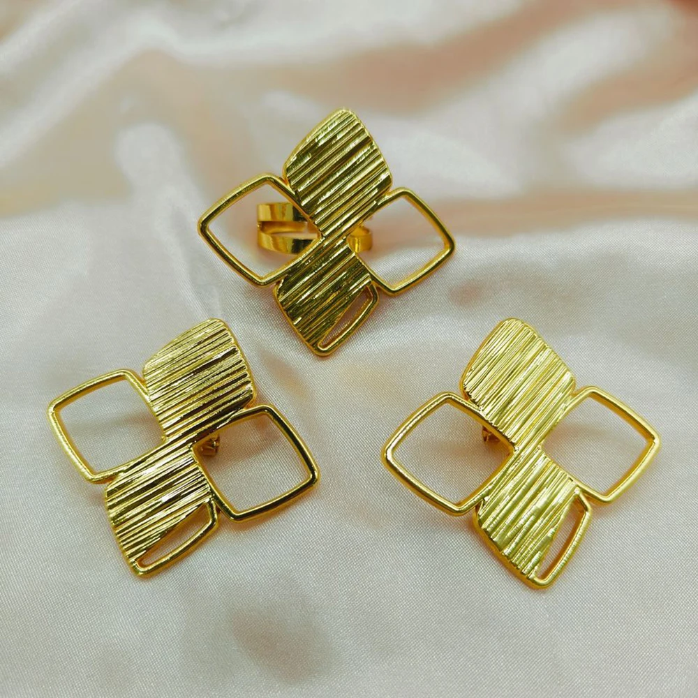 Orecchini placcati in oro africano e Set di anelli per le dita per matrimoni orecchini a Clip e anello gioielli eleganti accessori per le orecchie regali