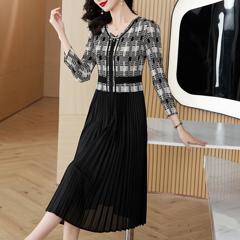 High-End Sleeveless Dress for Women, Summer Off-Shoulder Sexy Socialite Style, Waist-Cinching Tie Short Dress