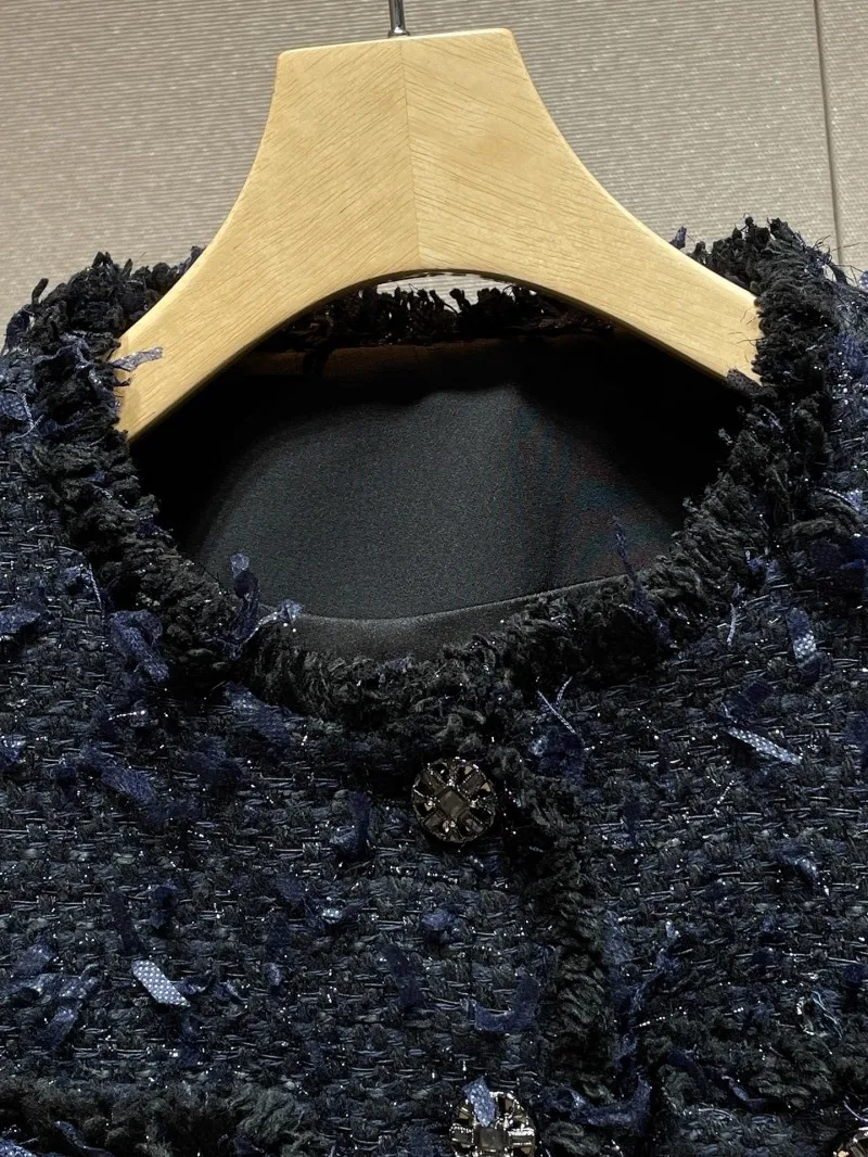 Jacket Detail 3