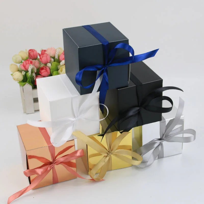 

Solid Color Square Paper Packaging Box Wedding Candy Boxes with Ribbon for Ramadan Decoration Eid Mubarak Favors for Guests