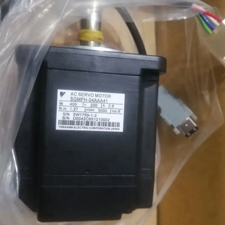 In Stock NEW ORIGINAL AC SERVO MOTOR SGMPH-04AAA41 SGMPH04AAA41 FREE EXPEDITED SHIPPING