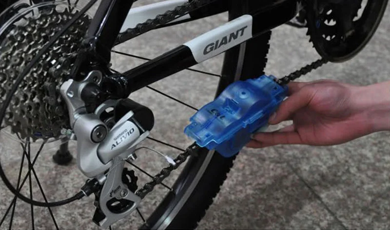 3156704338_360459040