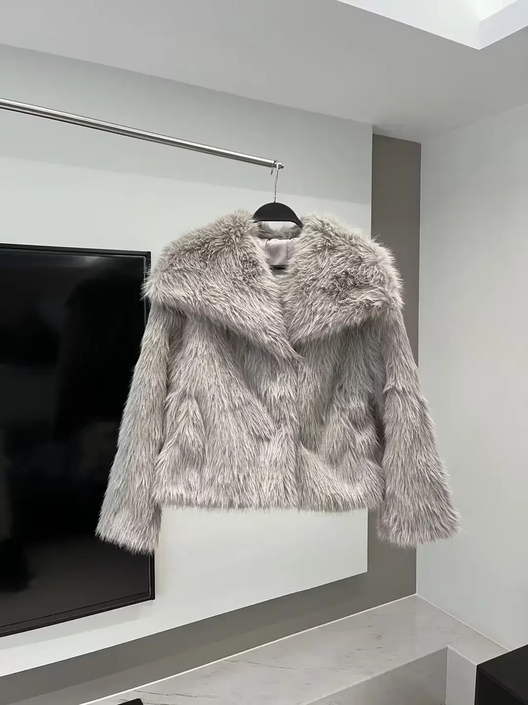 

Women New Fashion Artificial fur effect Cropped Large lapel Jacket Coat Long Sleeve Button-up Female Outerwear Chic Overshirt