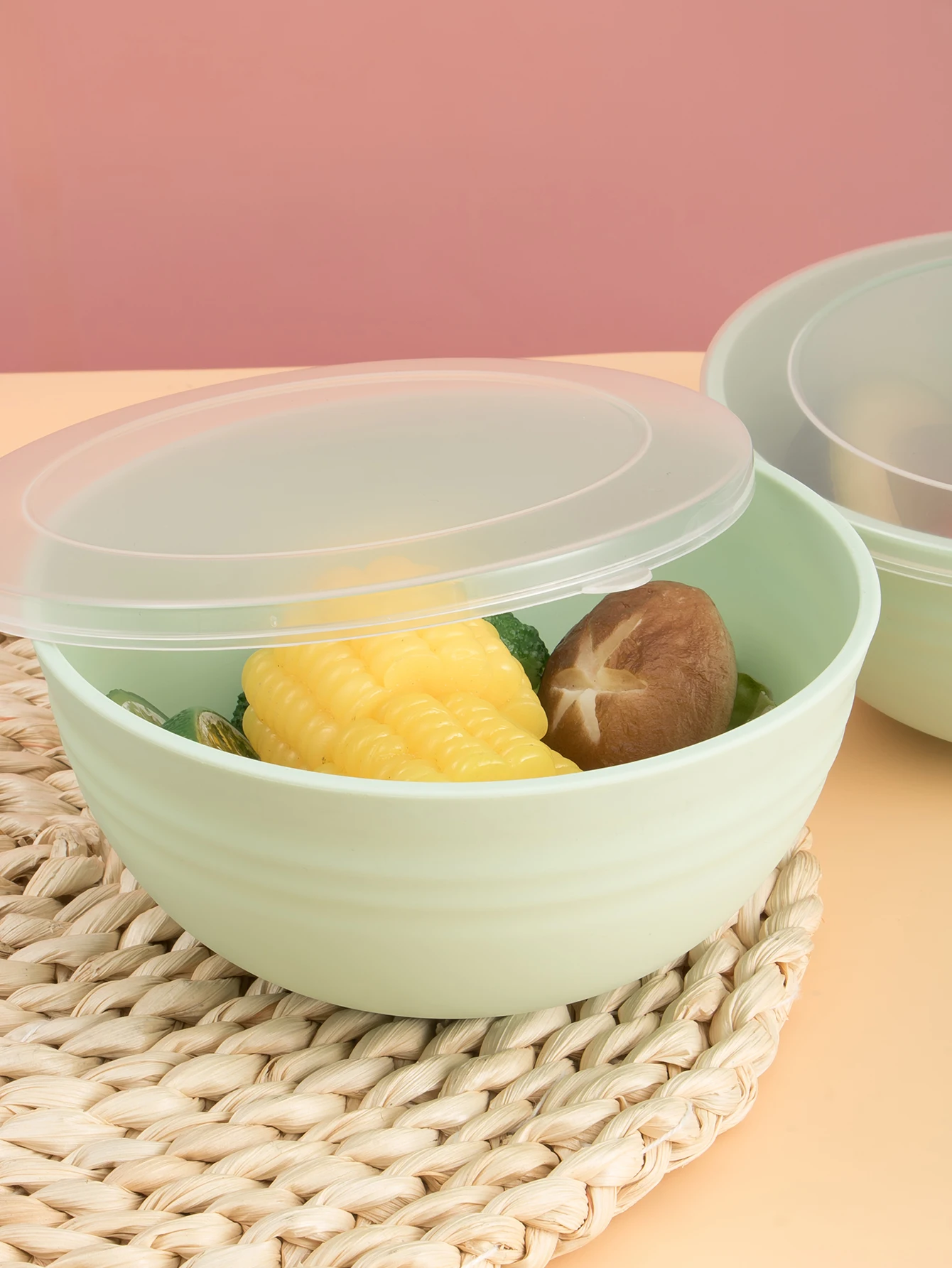 Description Picture 4 of item2/4/6pcs Light green plastic bowl with lid reusable for home kitchen restaurant RV camping Work school packing grain salad food