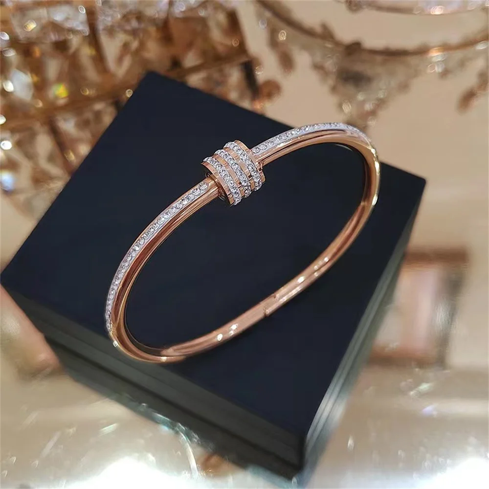 

Trendy Shiny Zircon Bracelet Charm Golden Silvery Pave CZ Bangle For Women&Men Classical Heartbeat Crystal Jewelry 2024