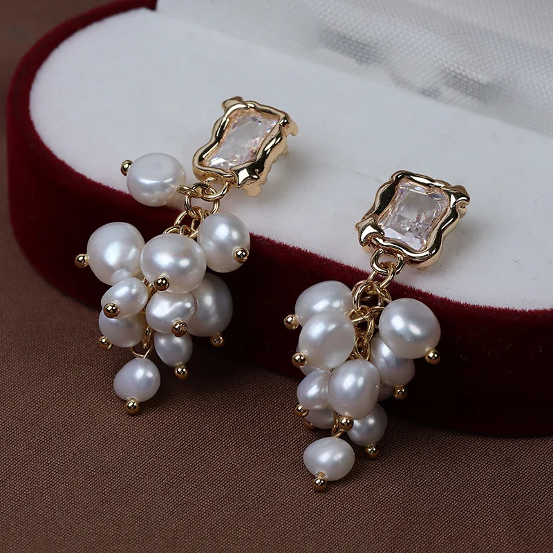 

Elegant Natural Pearl Earrings Jewelry Irregular Baroque Pearls Cluster Charm Drop Shiny Zircon Crystal Stone Earrings for Women