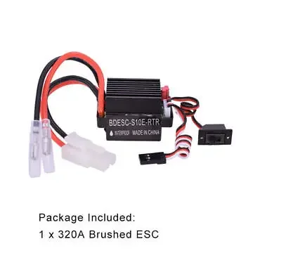 Contrôleur de vitesse ESC pour bateau RC, avec câbles de batterie et moteur visibles.