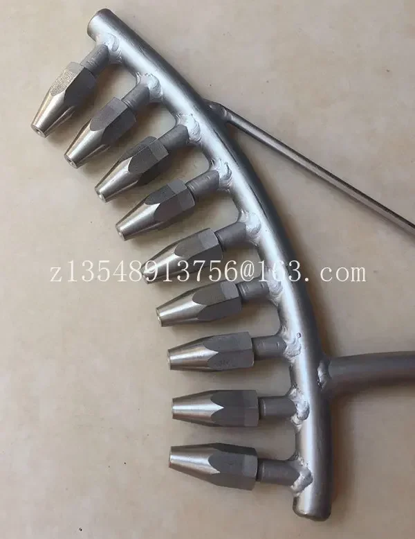 유리로 만들어지고 불꽃으로 뿌려지고 화염총 머리를 태우는 6개의 토치와 램프가 있는 새로운 휴대용 화염총