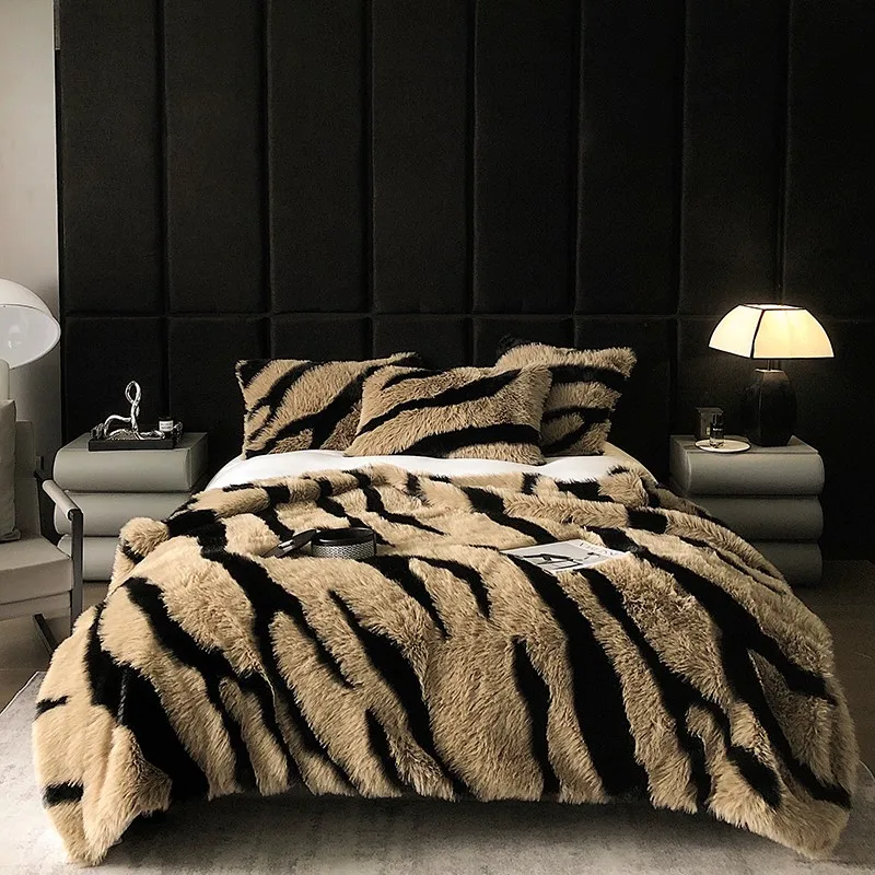 

Brown White Black Zebra-stripe Faux Fox Blanket Luxury Soft Fuzzy Brown Long Hair Plush Shaggy Blanket Pillow cover for Sofa Bed
