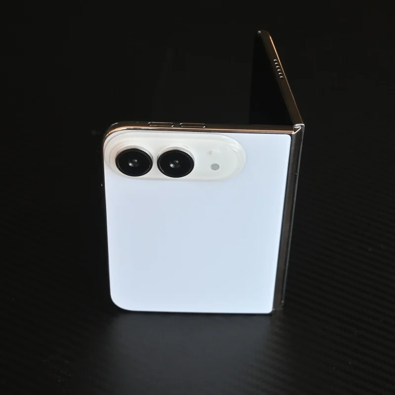 Dummy Display Model Phone for Store Counter, Non-Functional Photography Prop and Prank Gift