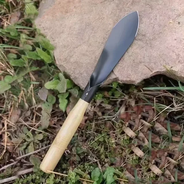 Multi-functional garden tool shovel: Portable garden shovel for digging wild vegetables, planting seaweed, planting flowers, tur 3