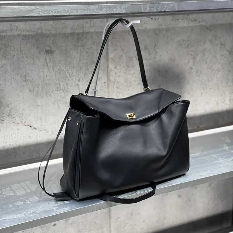 2024 Spring and Summer New Dark Color Versatile Handbag Shoulder Underarm Bag Large Capacity Handbag Personalized Women's Bag