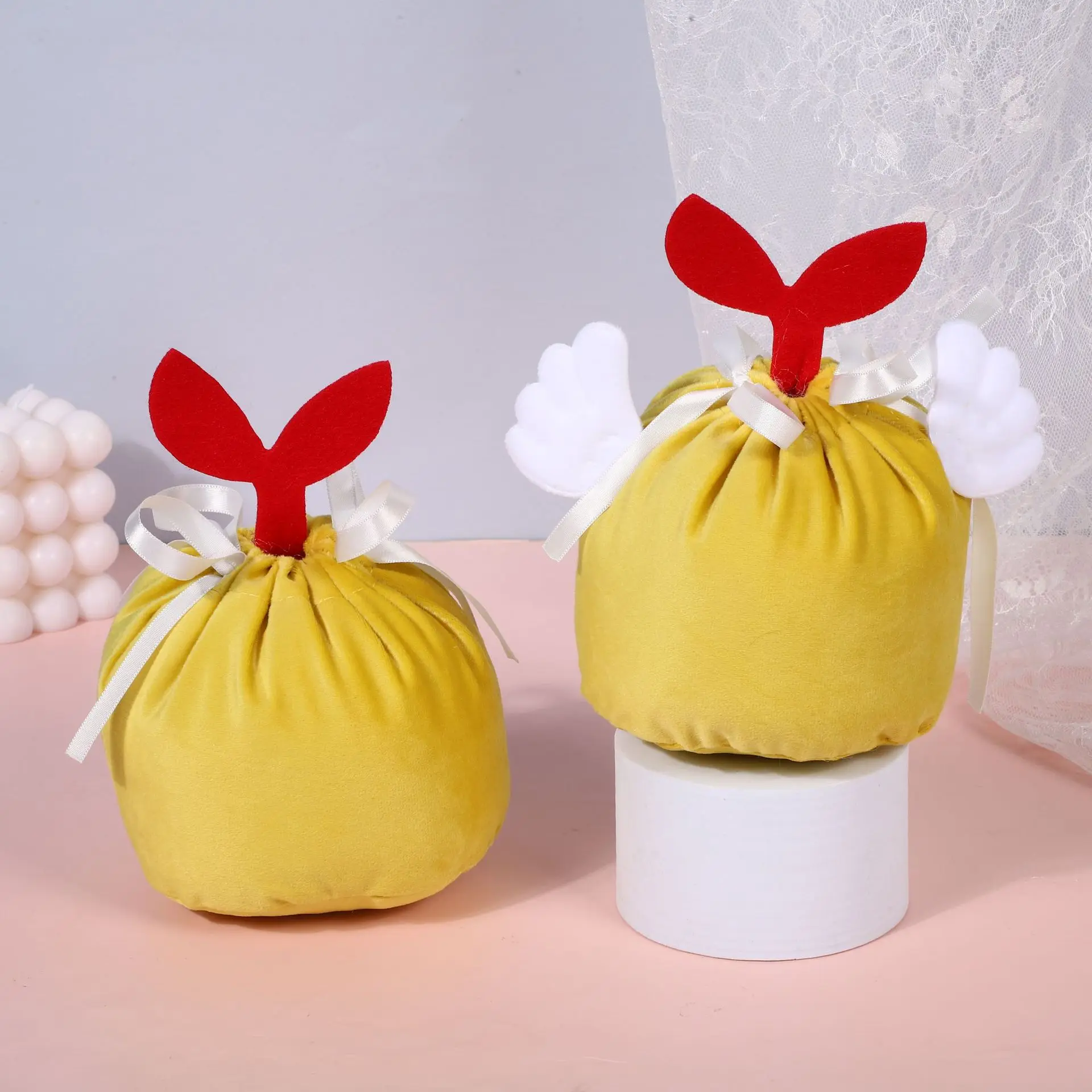 

Premium Velvet Easter Gift Bags (Set of 10) - Yellow Chick with Wings & Soft for Egg Storage and Party Candy or Gift Pouches