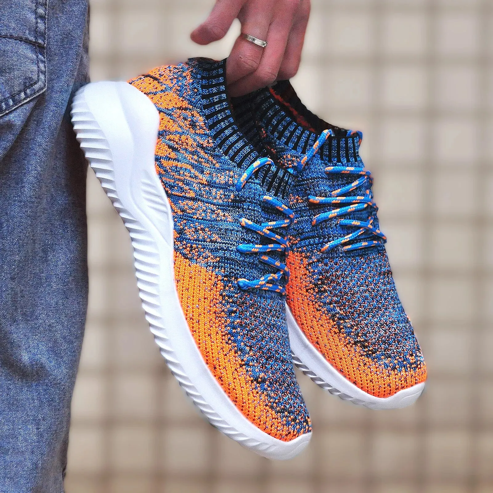 Lightweight Men's Mesh Trainers Slip On Breathable Walking Shoes_voghion.com