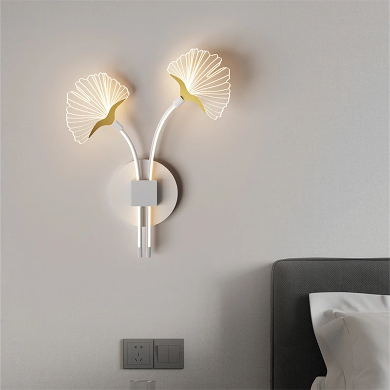 Lampada Da Parete LED Pieghevole Moderna – Luce Calda, Design Nordico, Perfetta Per Camera Da Letto E Soggiorno