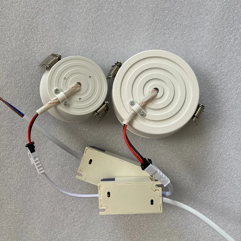 5W 7W 9W 12W 15W 18W 디밍이 가능한 매입형 LED 통 스포트라이트 실내 램프(드라이버 포함) 럭셔리 스테레오 조명