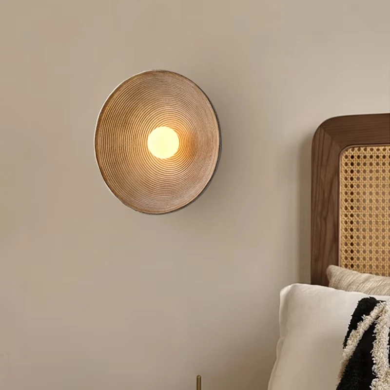 Retro Japanese Resin Wall Lamp image 3