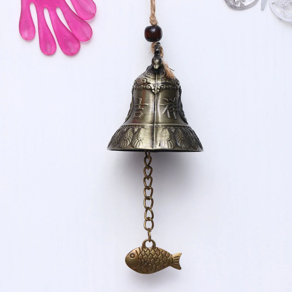 

2 Pcs Vintage Decor Metal Pendant Decorative Bells Traditional Outdoor Hanging Wind