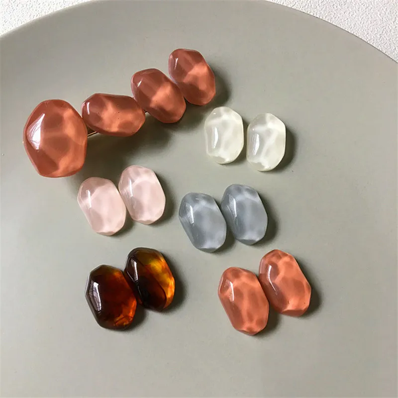 

Wholesale 100pcs 20*7mm Irregular Geometry Resin Acrylic Flatback Cabochons Ornament Accessories Cameo Patch Hair Clip Decor