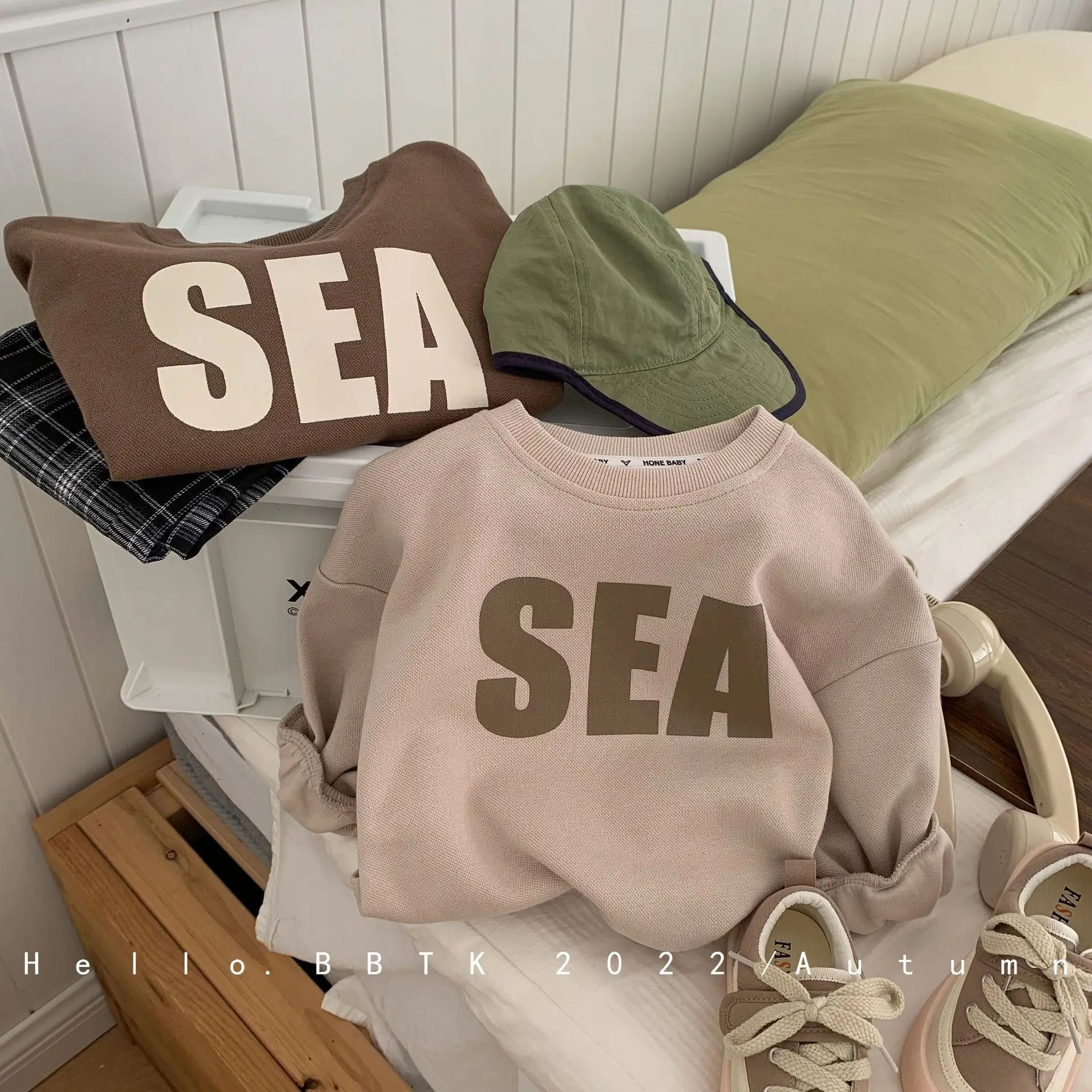 

Children's Sweater 2022 Autumn New Boy Korean Version Printed Letter Sweater Baby Top Trendy C0211