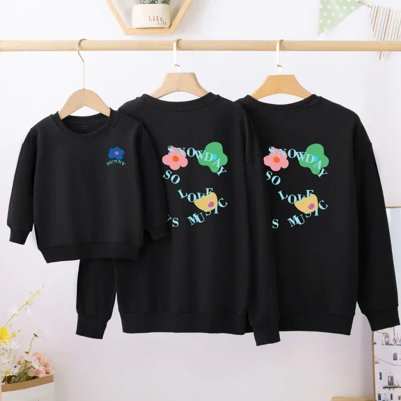 thumbnail image 1 of Camisetas navideñas coreanas para madres e hijas, camisetas con estampados florales, conjuntos familiares a juego, sudaderas para padre e hijo, jerséis para parejas, 1 of 5