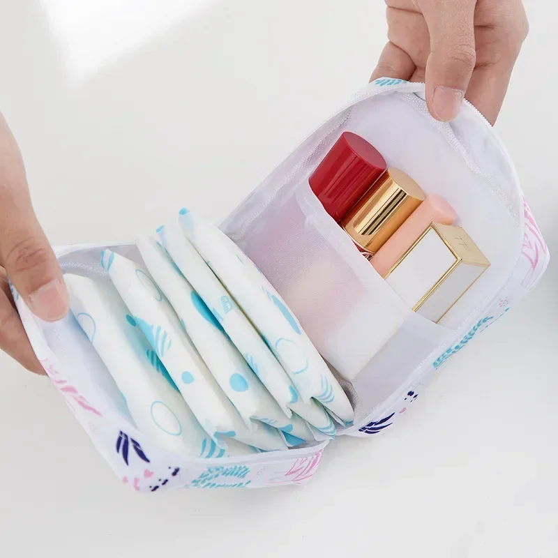 Large Capacity Women Tampon Storage Bag Mini Cute Portable Sanitary Napkin Bag Waterproof Tampon Bag Sanitary Pad Pouch Kawaii