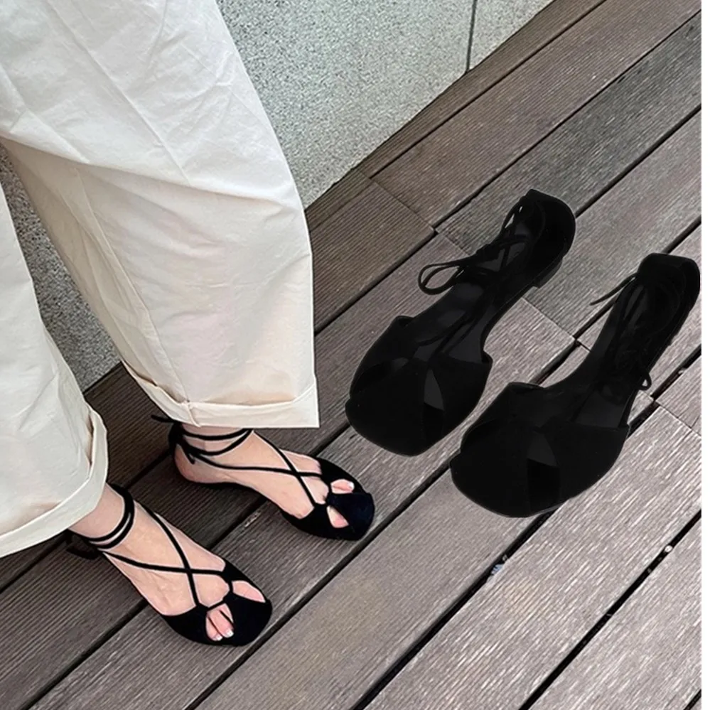 

Jenny&Dave French Fashion Blogger Frosted Sandals Ladies Leather Strap Retro Roman Sandals Women Flat Mule Hollow Summer