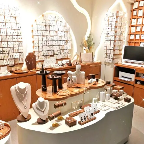 Pick Me Stylish Jewelry Store