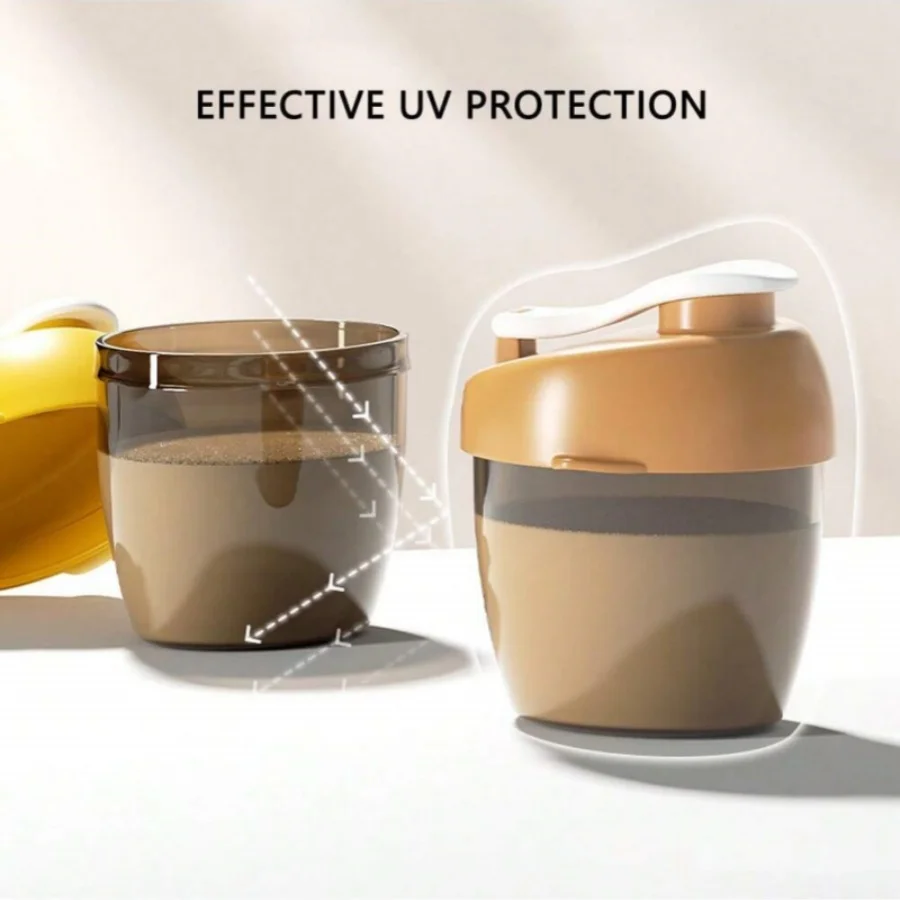 1pc baby milk powder dispenser box with 70ml baby milk powder can be carried out with a small box for one meal and one grid