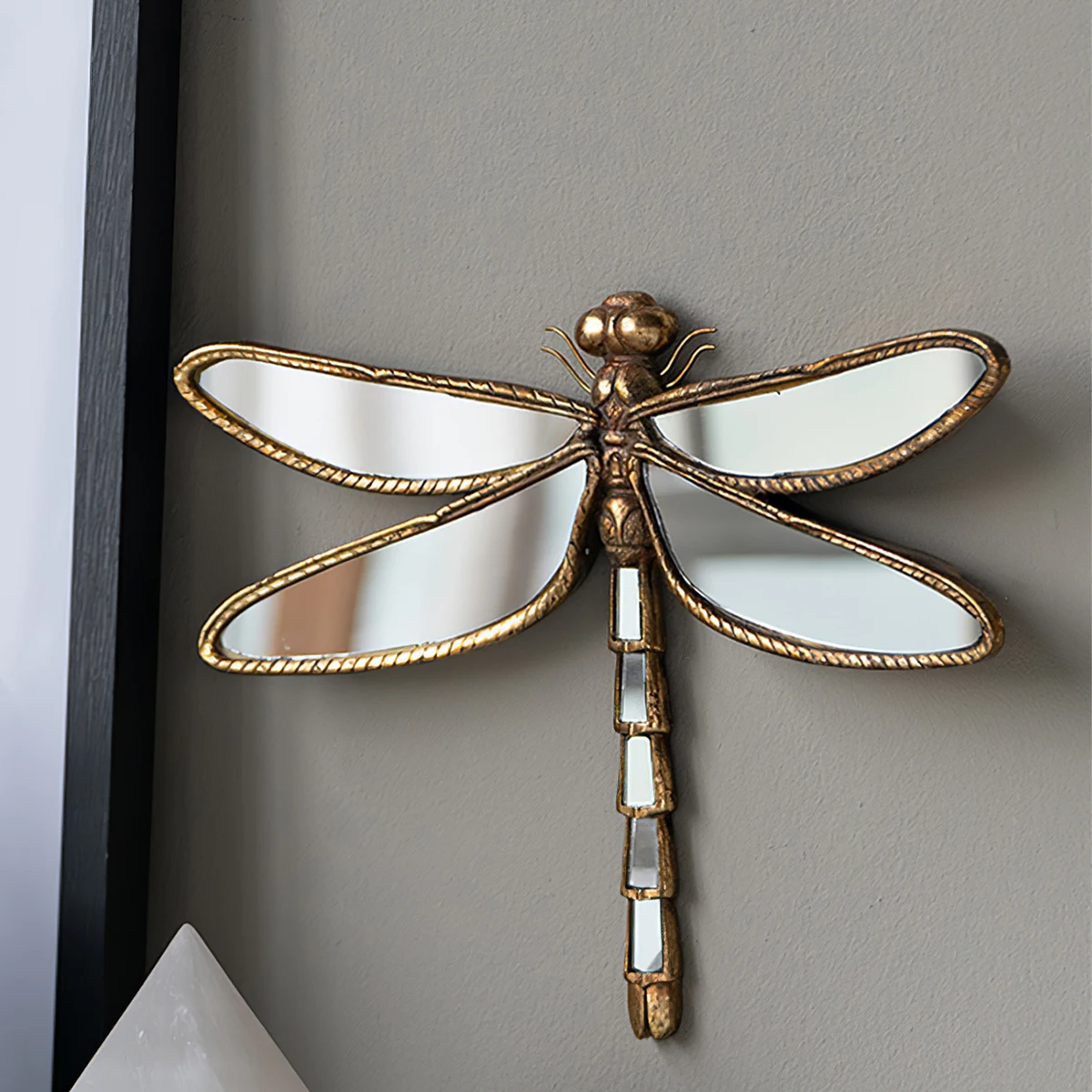 1pc, 12.5*9.7 inch light luxury retro distressed resin dragonfly pendant living room wall decoration wall-hung handicrafts