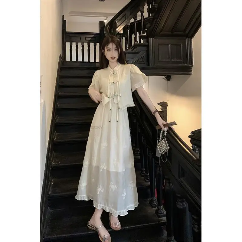 Рисунок 5 - Новинка, женский топ на пуговицах