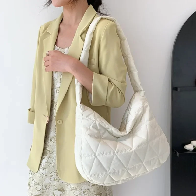 Puffer Quilted Crossbody Bag, Padded Shoulder Bag, Trendy Large Capacity Hobo Bag, Everyday Crossbody Bag, Secure Travel Purse