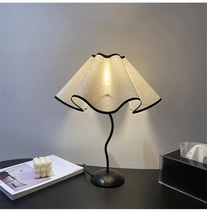 Description Picture 2 of itemNordic Ins Fashion Fabric Art Flower Floor Lamp LED 27 Modern Table Light Floor LightsLiving Room Sofas Study Bedroom Bedside