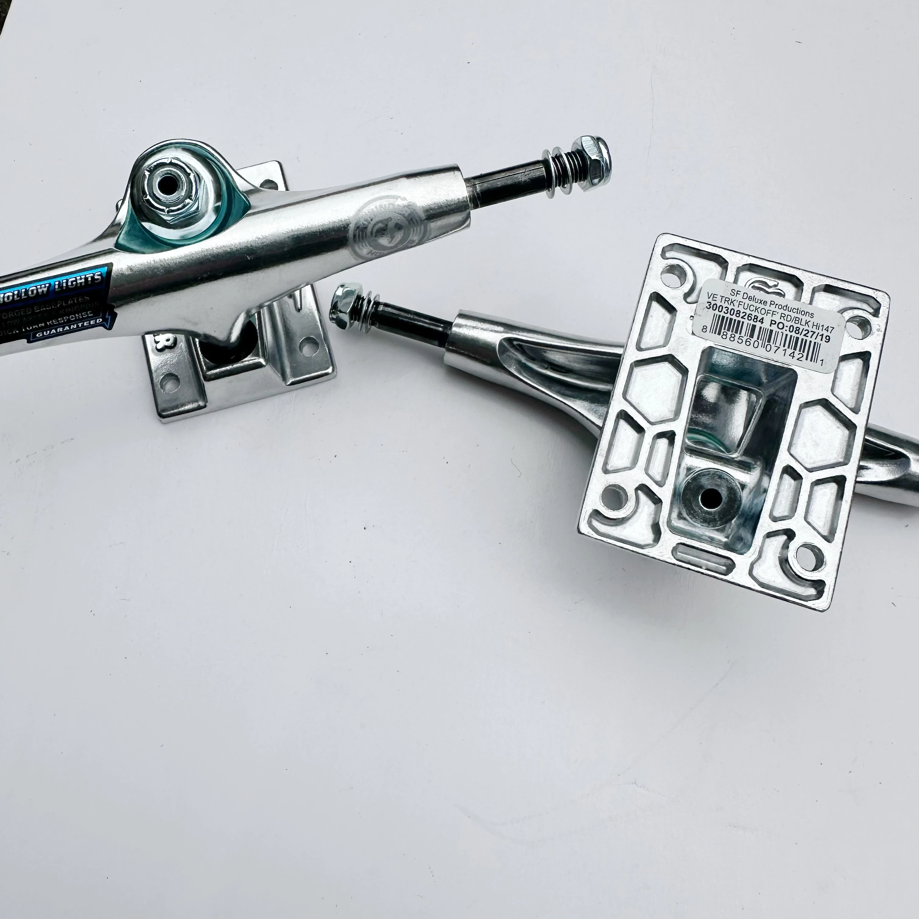 Skateboard Accessories Original 5.25inch VENTURE thunder MID skateboard trucks AEGLE hollow professional level skateboard truck