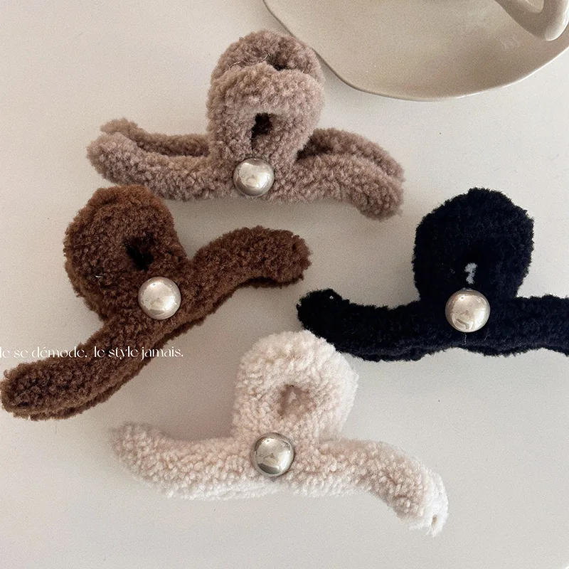 

Осенне-зимняя плюшевая заколка для волос, женский головной убор с жемчугом, зажим для волос в виде крупной акулы, красная заколка для волос