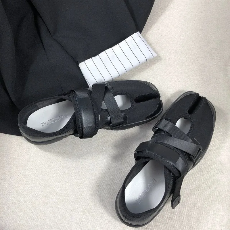 

Tap Mary Jane Shallow Women Shoes Tabi Sandals Designer Sandalias Casual Sneakers Canvas Flats Feet Zapatos Para Mujeres Luxury