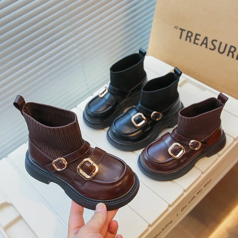 2024 Autunno Inverno Nuovo Bambini Corto Ragazze Moda Casual Soc Stivali Principessa Bambini Tendenza Scarpe in Pelle Nero Versatile_voghion.com