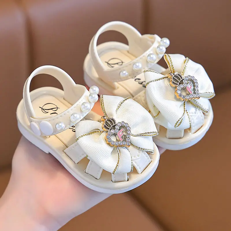 New Summer Aged 0-3 Cute Bow Rhinestone Baby Shoes For Girls Non-Slip Soft-Soled Children Toddler Kids Sandals With Covered Toes