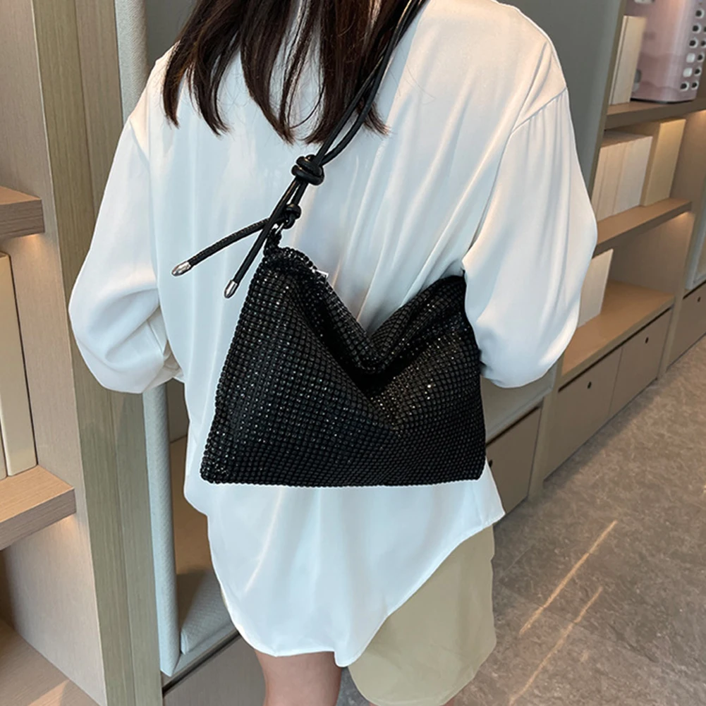 Luxury Clutch Bag for Women Diamond Shiny Shoulder Bag Chic Hand Bag Rhinestones Handbag Sparkle Ladies Evening Clutch Bag Purse
