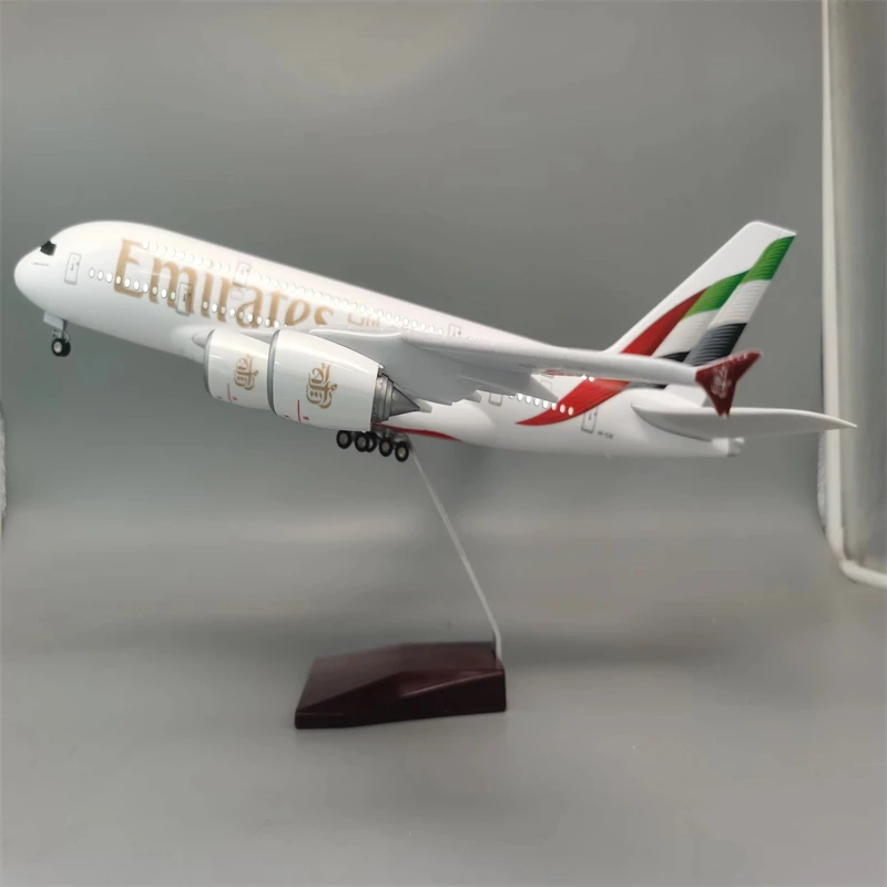 A380 47CM Scale New Emirates Airplane Model with LED Lights