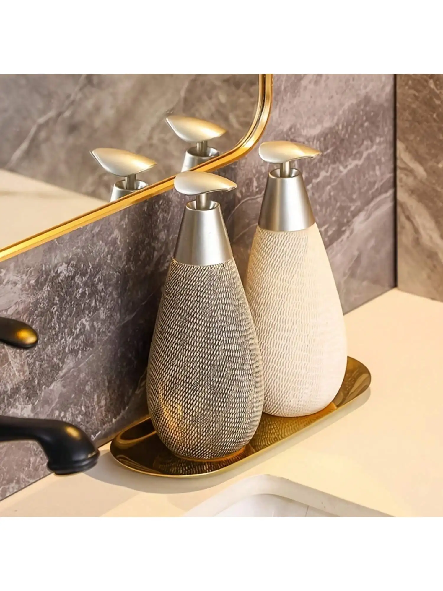 Creative Retro Style Ceramic Push-Type Soap Dispenser With Pump, Hand Soap Bottle, Suitable For Bathrooms Kitchens And Toilets