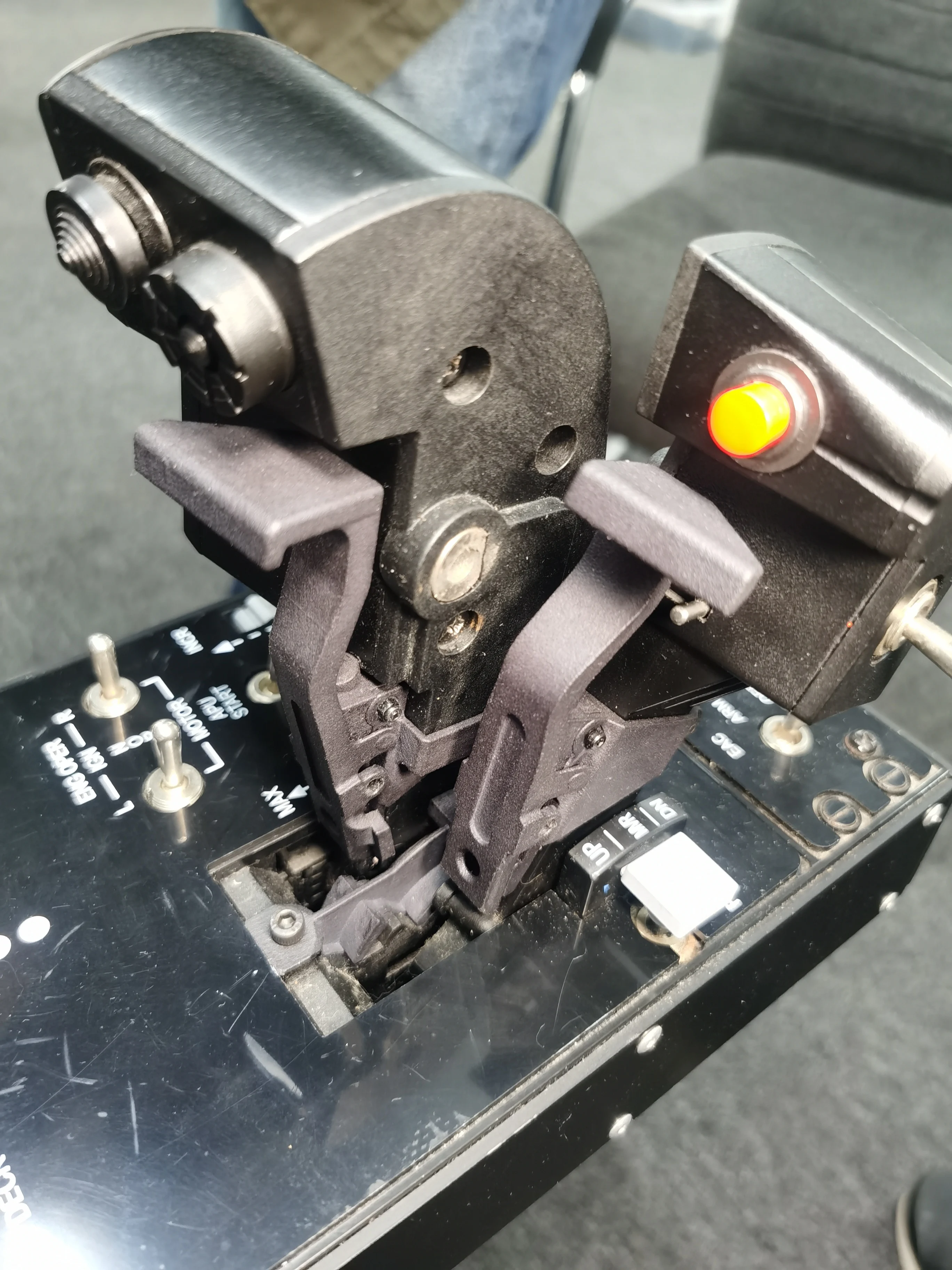 [Cubesim]Thrustmaster Thrustmaster Hotas Warthog F/A-18C La Coppia Del Gas