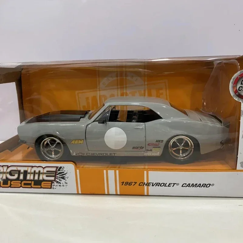 

Jada 1:24 1967 Chevrolet camaro High Simulation Diecast Car Metal Alloy Model Car Toys for Children Gift Collection