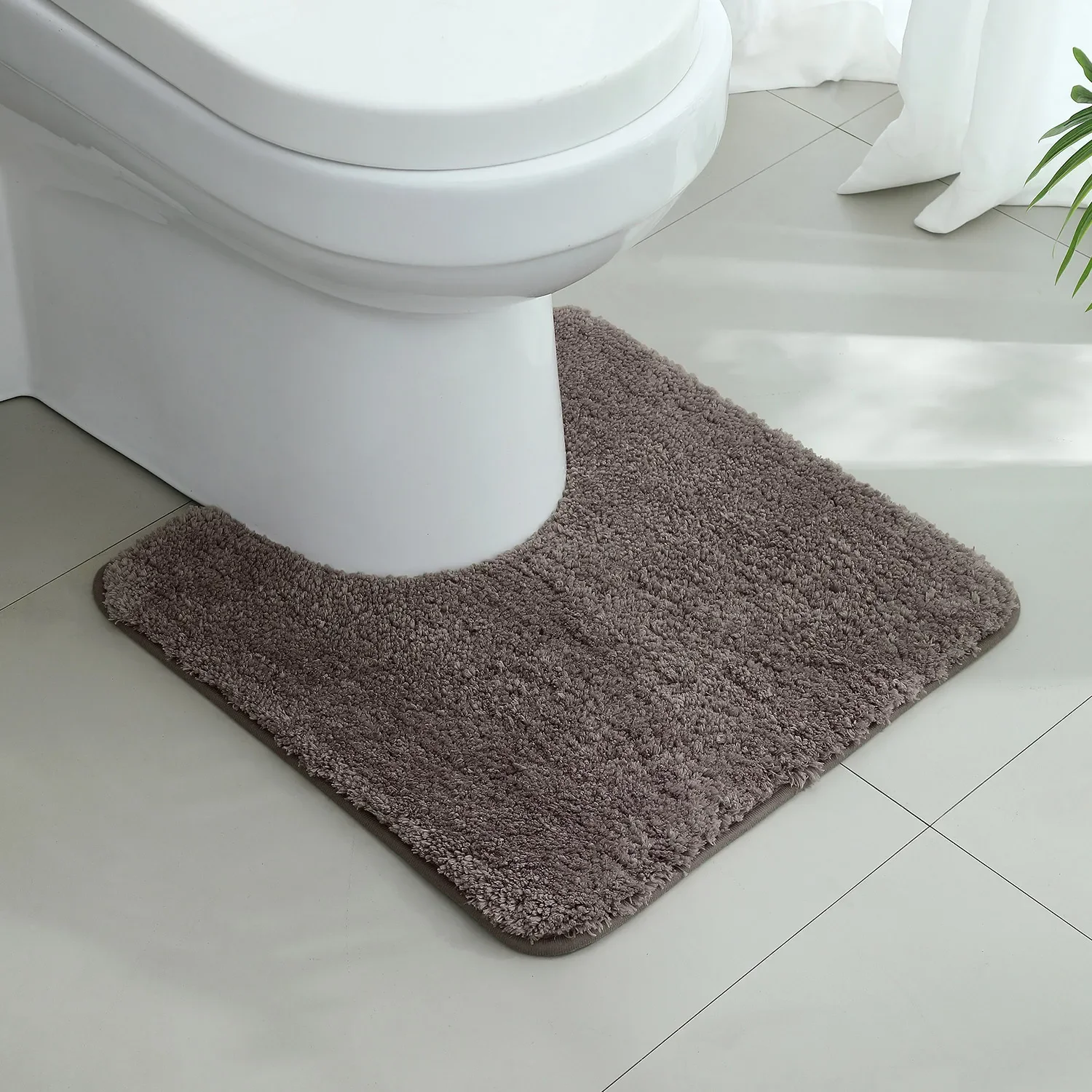 Luxurious Plush U-Shaped Absorbent Bathroom Mat - Anti-Slip Floor Rug