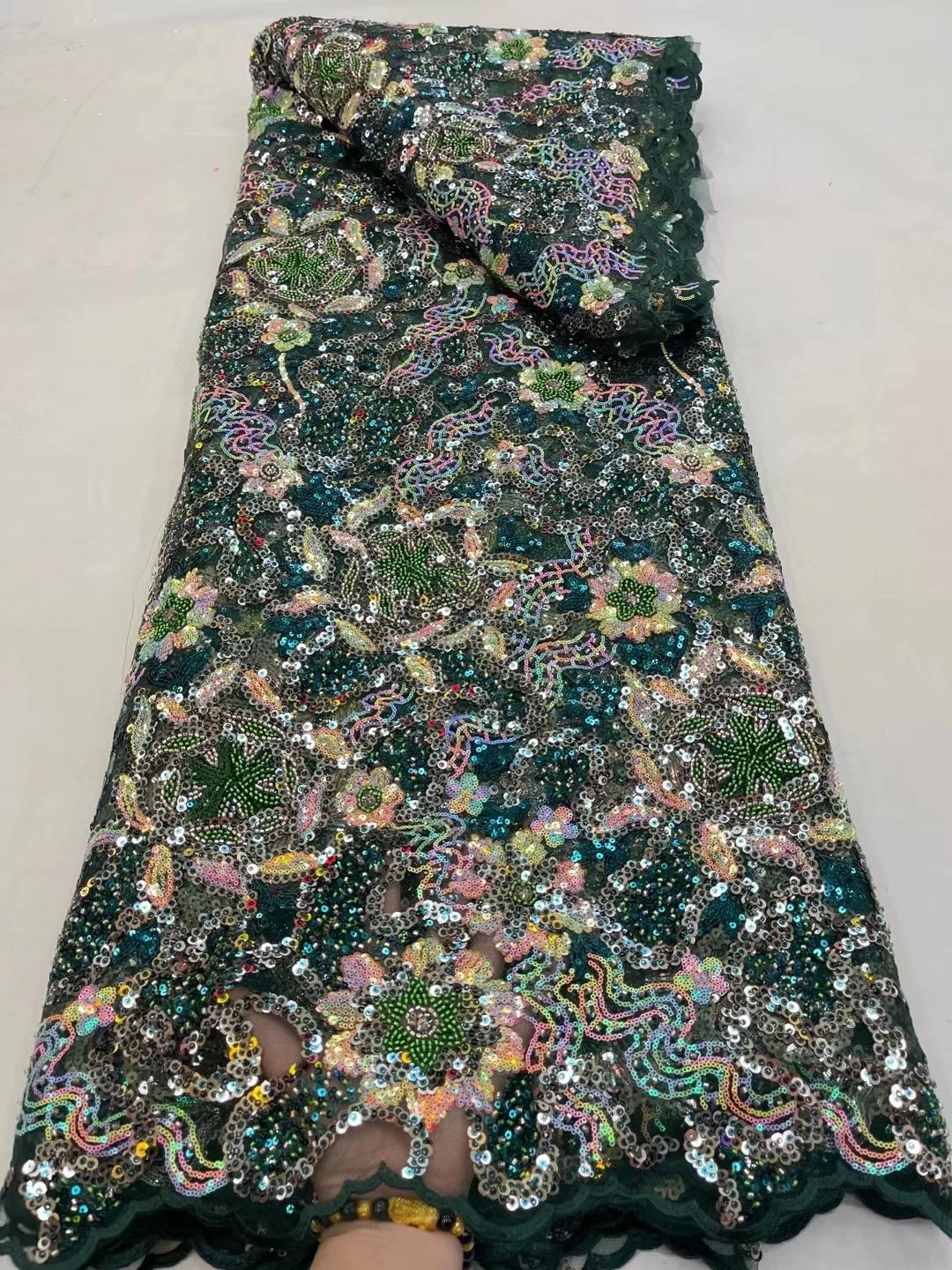 

Nigerian Hight Quality Heavy Handmade Beaded Lace Fabric 2023 French Luxury Sequins Tulle Lace Fabric For Bridal Evening Dresses