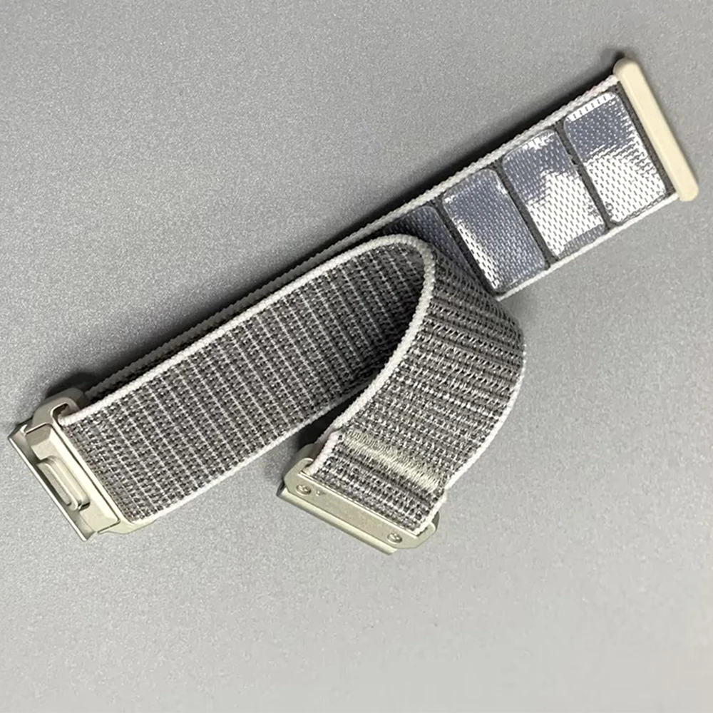 Versatile Sports Nylon Watch Band with QuickFit Technology