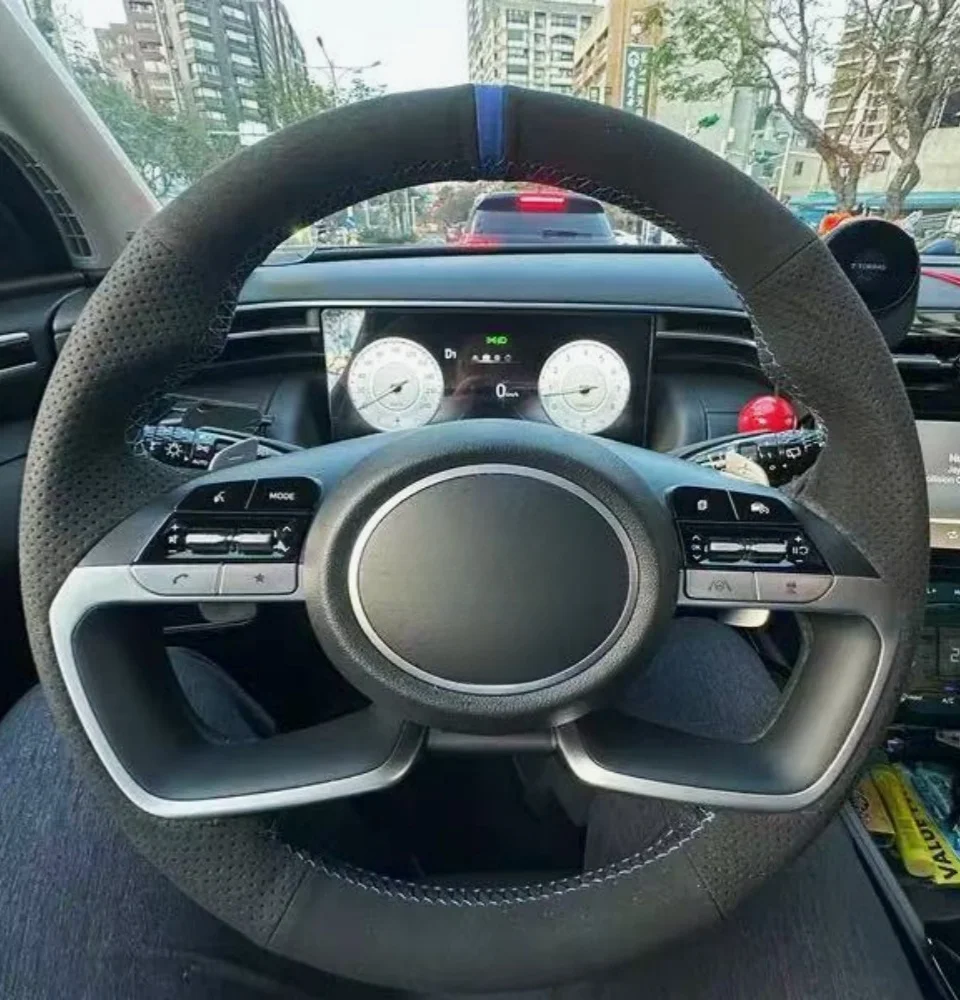 Angepasst Auto Lenkrad Geflecht Abdeckung Hand Nähen Wildleder Leder Für Hyundai AVANTE Santa Cruz Tucson Stecker I20 Hyundai CN7 – Detail 1