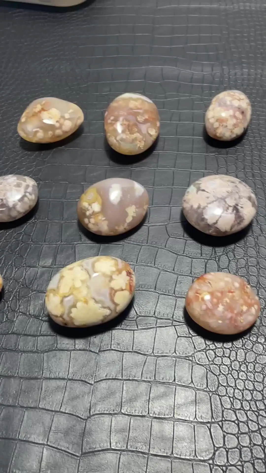 Натуральные агатовые камни Сакура